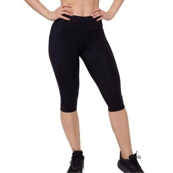 Black Capri Stretch Pants - Women's Size M - Picture 1 of 5